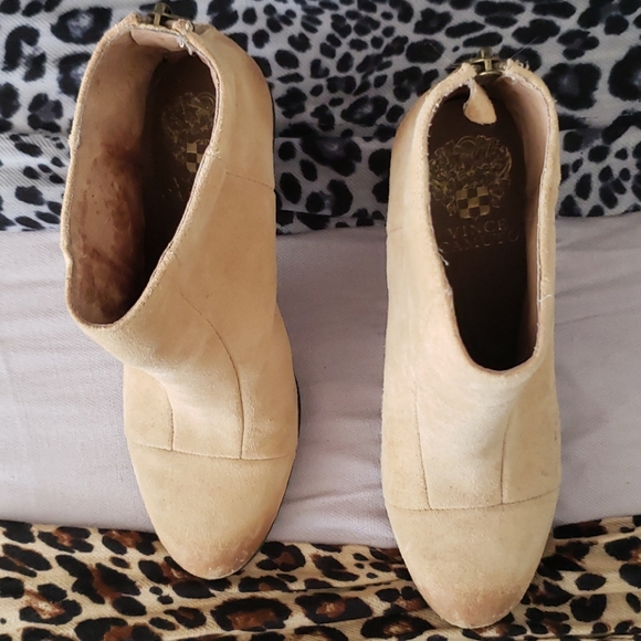 Vince Camuto suede ankle boot - Picture 8 of 9